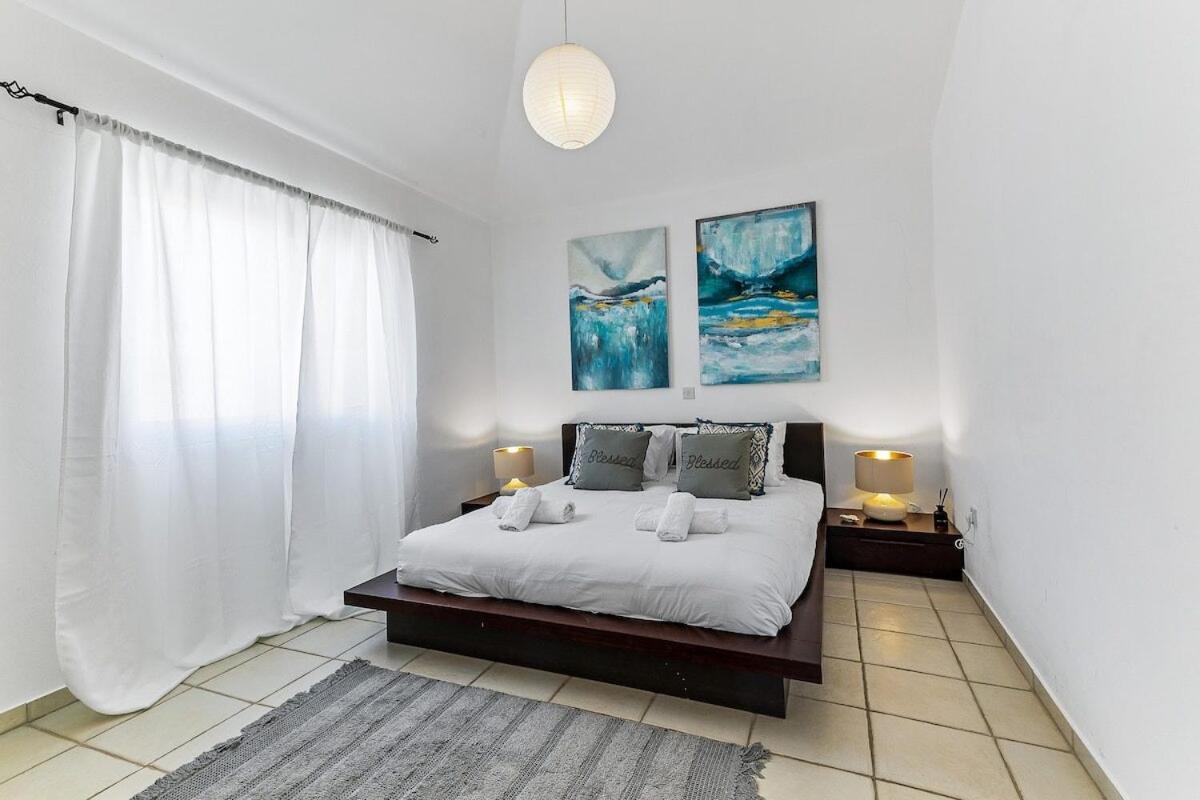 Limnaria Gardens Beautiful Apartment By Vichy Paphos Extérieur photo