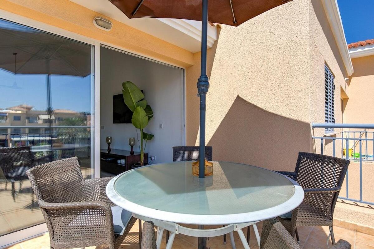 Limnaria Gardens Beautiful Apartment By Vichy Paphos Extérieur photo