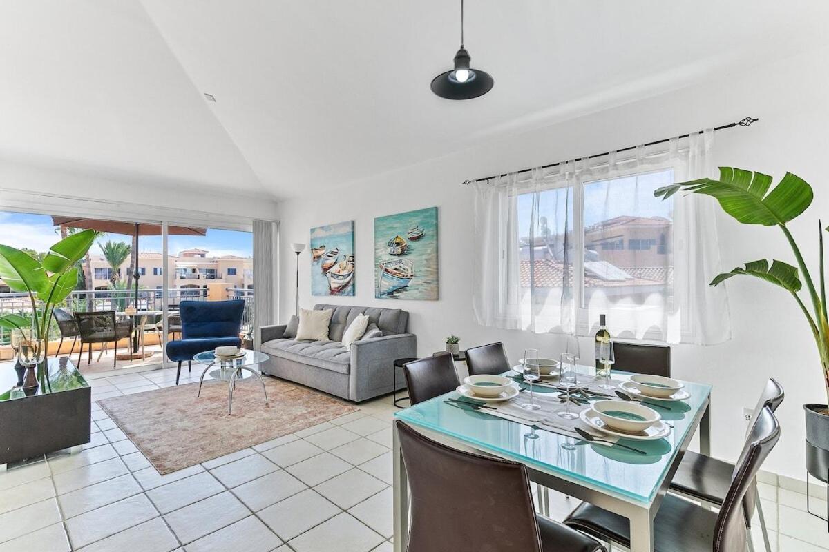 Limnaria Gardens Beautiful Apartment By Vichy Paphos Extérieur photo