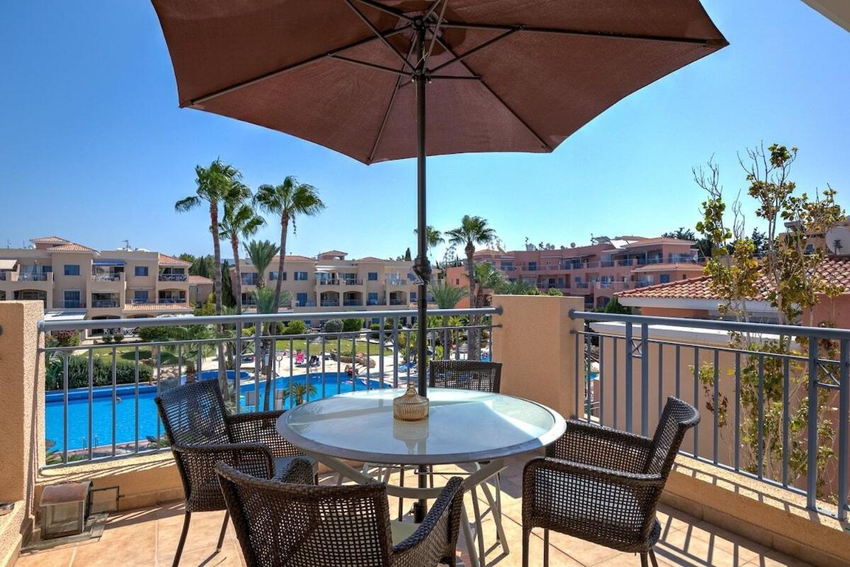 Limnaria Gardens Beautiful Apartment By Vichy Paphos Extérieur photo